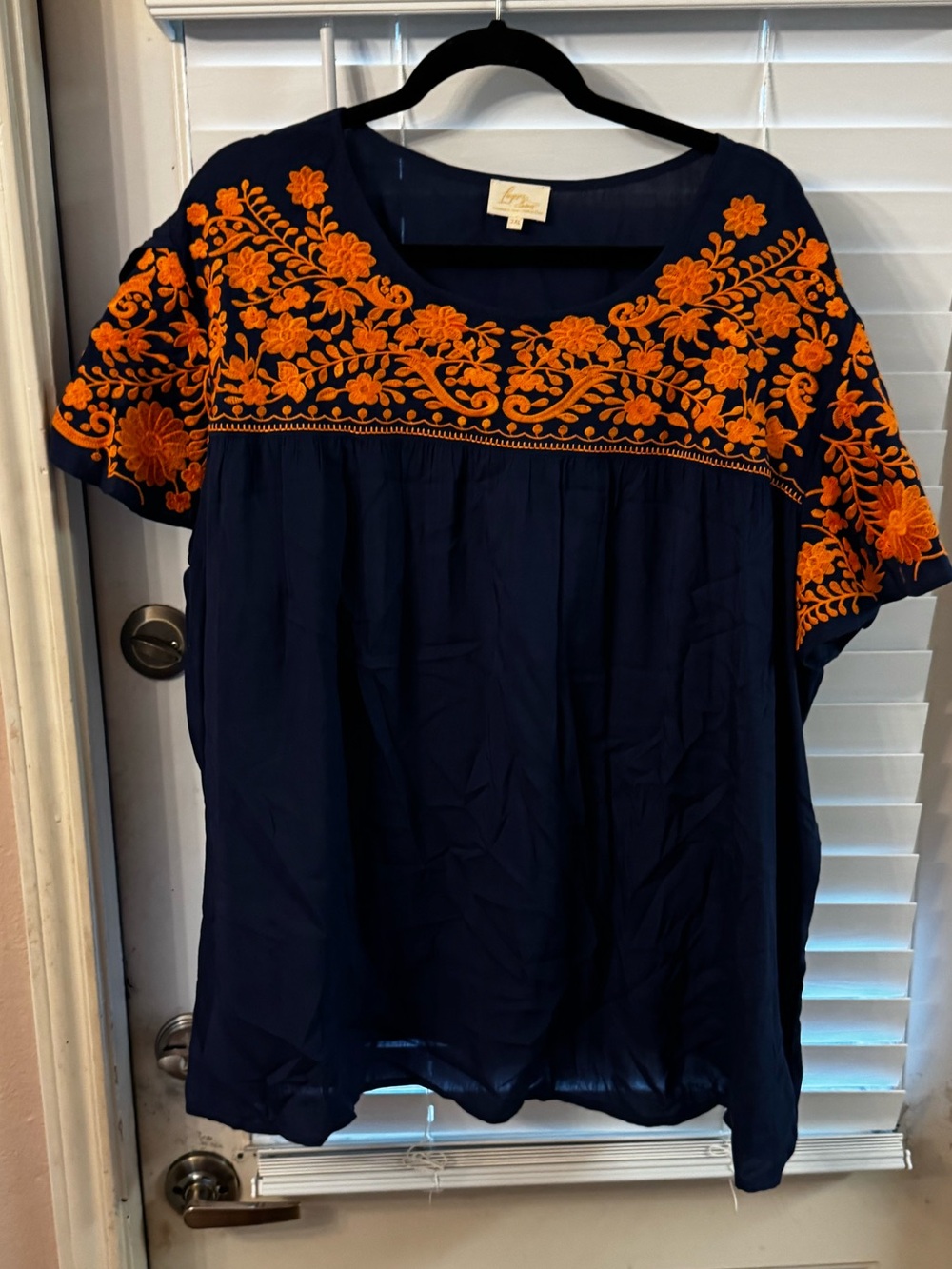 LAYERZ EMBROIDERED TOP 3x